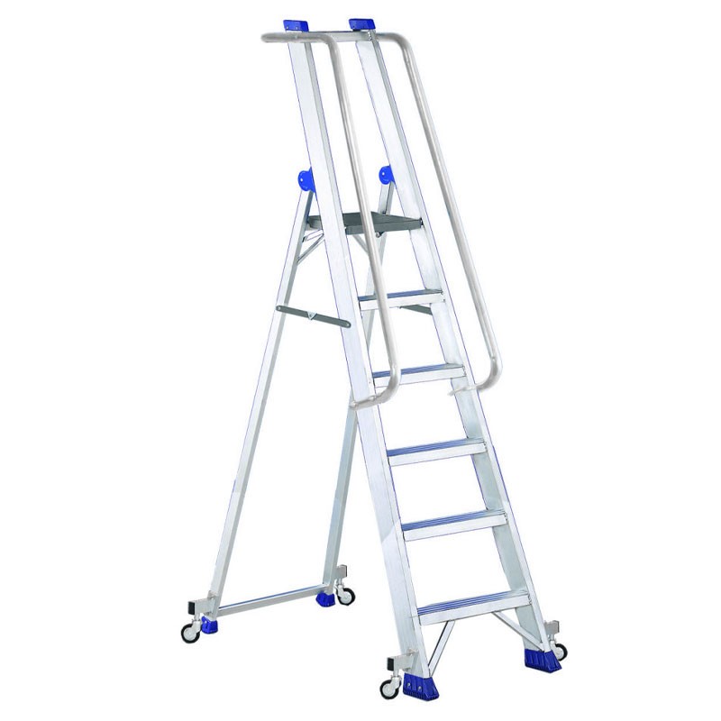 Svelt Regina 4WD VIP - SREGIVIPWD06 Scala 6 Gradini Con Ruote e corrimano EN131 Svelt Regina 4WD VIP - SREGIVIPWD06 Scala 6 Gradini Con Ruote e corrimano EN131