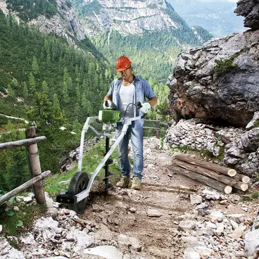 Active T152 - 1600001 Trivella Professionale con ruota zavorrata