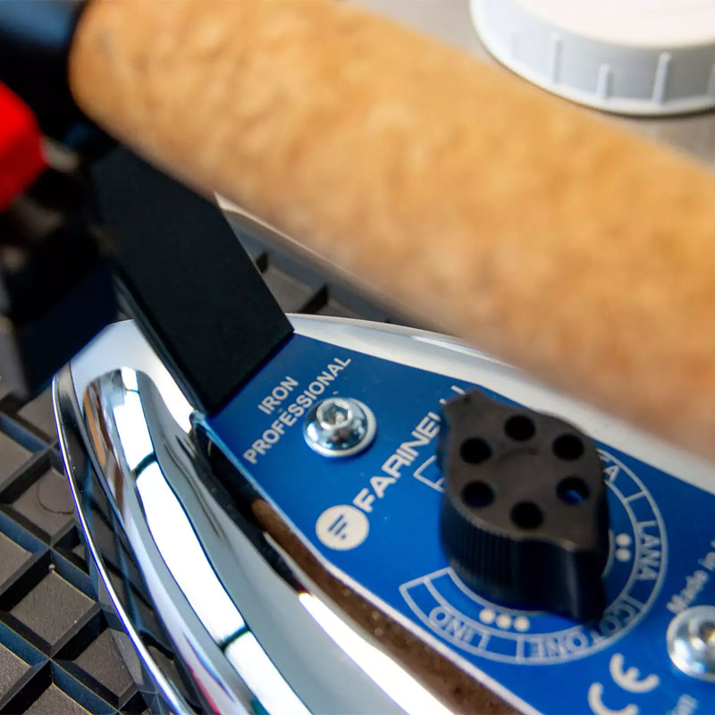 Bieffe Farinelli Automatic Vapor Plus BF049 steam generator with boiler and iron