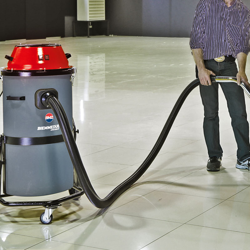 ambientata uso MTP 40 Aspiratore Aspiraliquidi Industriale