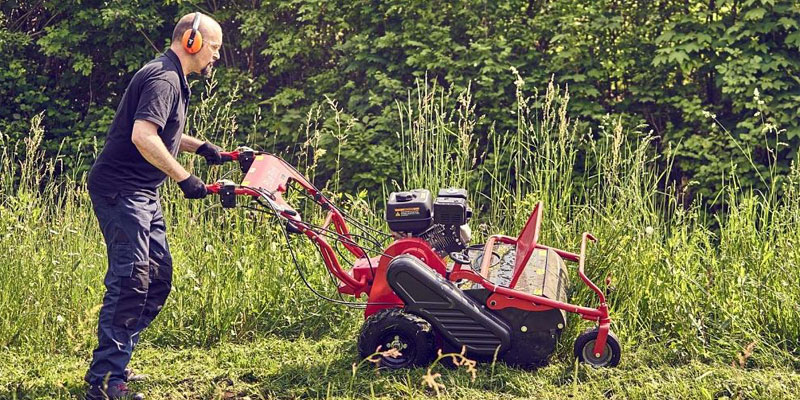 The Blue Bird FM 750 flail mower, code 883200