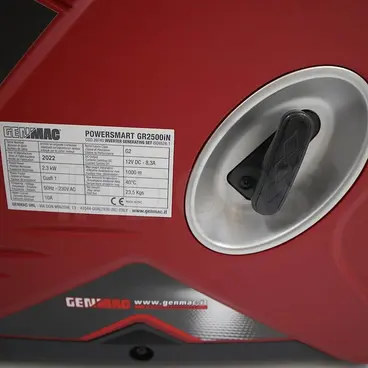Dettagli Generatore GENMAC GR2500iN