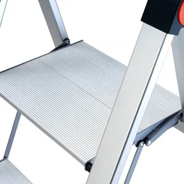 larghezza gradino Gierre Slimstep BS200 - Sgabello in Alluminio con Parapetto Alto
