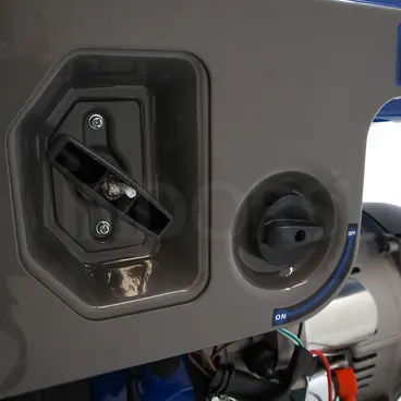 Hyundai 65370 - Generatore Inverter Full Power 9.3 kW Carrellato con TELECOMANDO