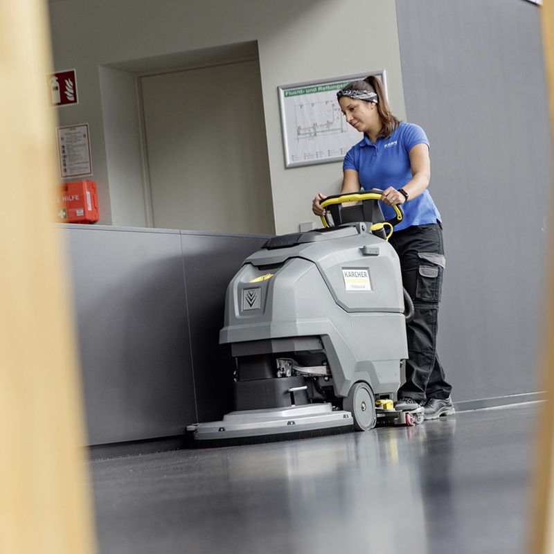 utilizzo Karcher BD 50/55 W Classic Bp - Lavasciuga Trazionata a Batteria