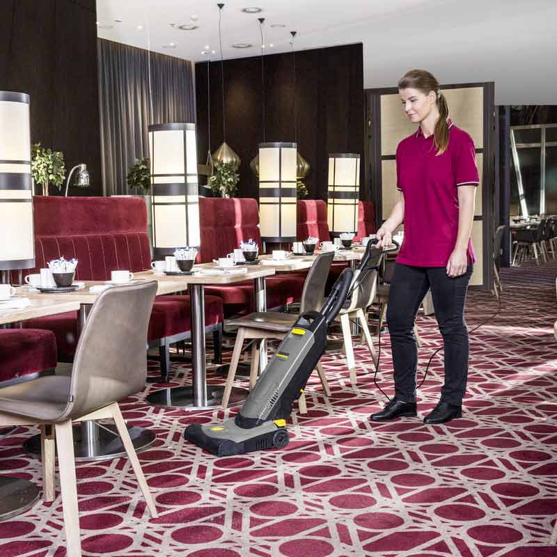 Karcher CV 38/2 Adv - Professional carpet cleaner