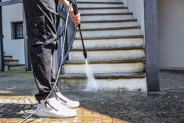Pulizia Esterni Idropulitrice Lavor LVR