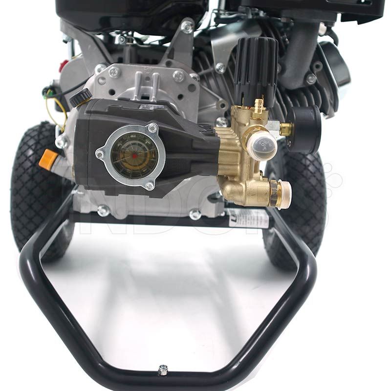 pump detail Lavor Thermic 2W Lite Pressure washer 13 L Loncin G390 engine