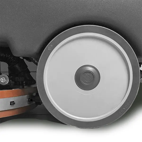 grandi ruote antitraccia Lavor Dynamic 45B Li