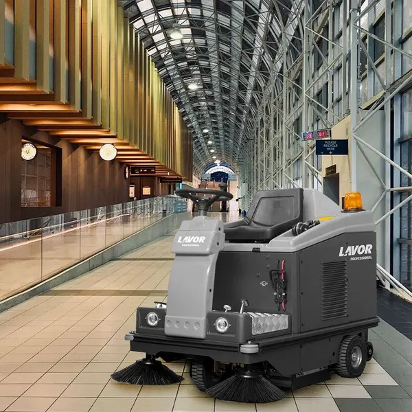 Lavor SWL R 1000 Spazzatrice Industriale per Superfici Medio Grandi