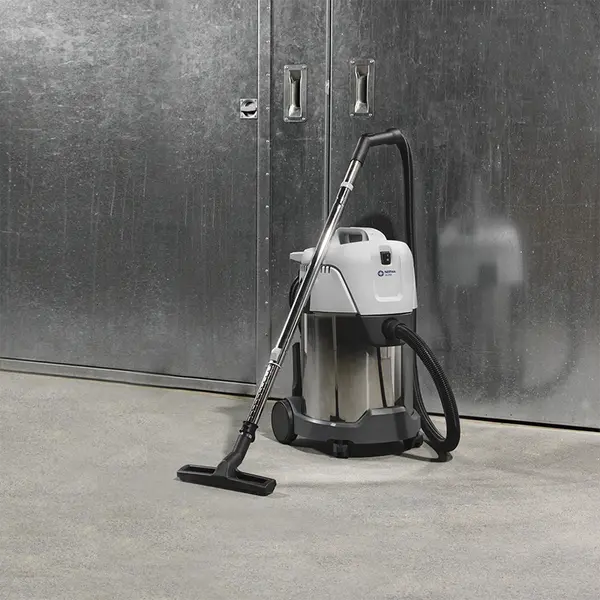 Nilfisk VL200 30 PC INOX - Aspiratore Solido e Liquido