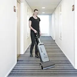 Nilfisk VU500 12INCH SMU - Battitappeto Professionale
