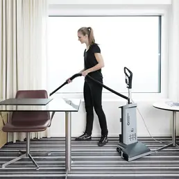 Nilfisk VU500 12INCH SMU - Battitappeto Professionale