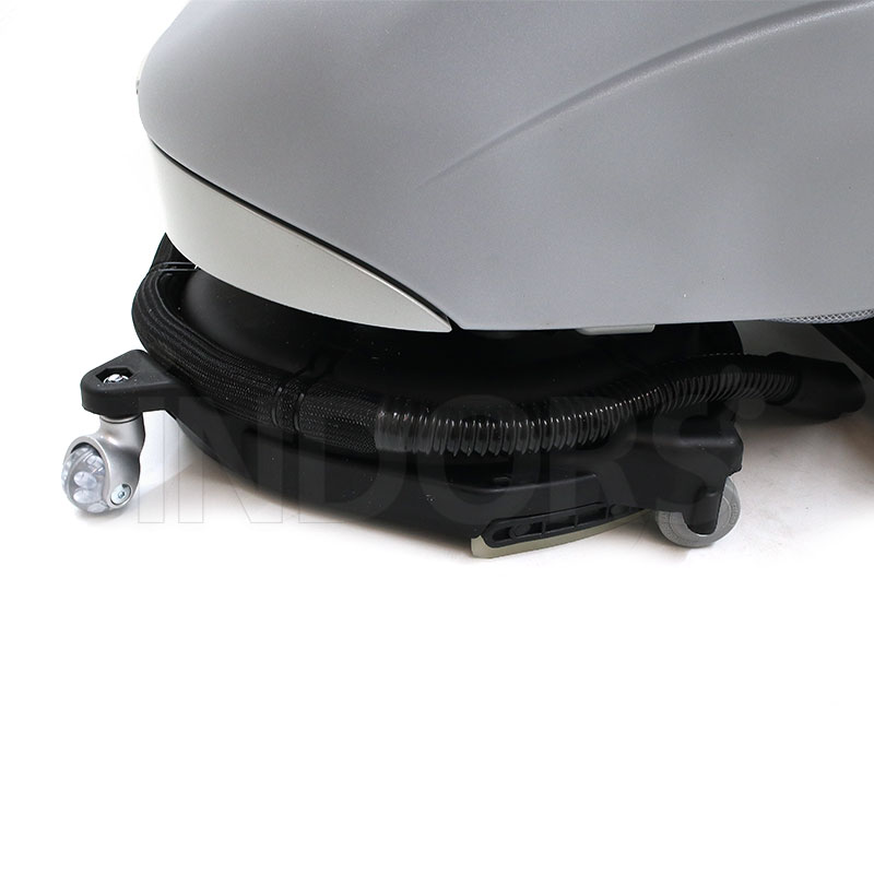 Nilfisk SC351 pivoting movement wheel