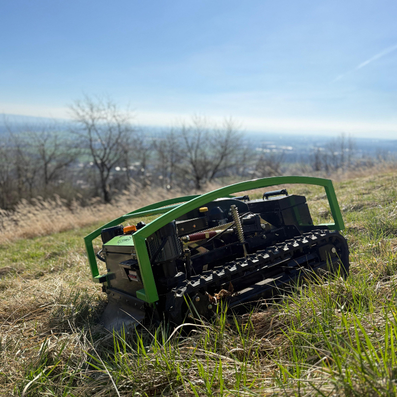 Pogo M-Tech SKK 100 radio-controlled robot lawnmower