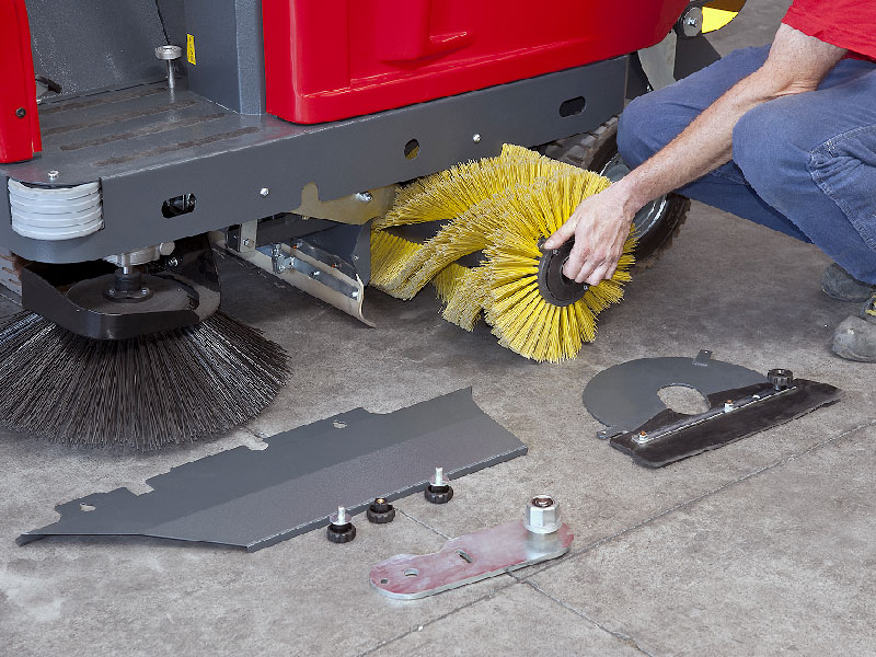 Poli Gemma E78 battery-powered manual unloading sweeper