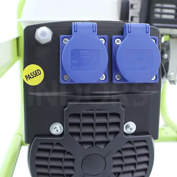 attacchi elettrici Pramac E4000 - Generatore a Benzina Uso Intensivo