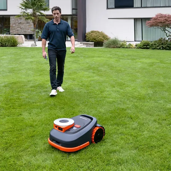 Segway Navimow H230E controllo da app smartphone