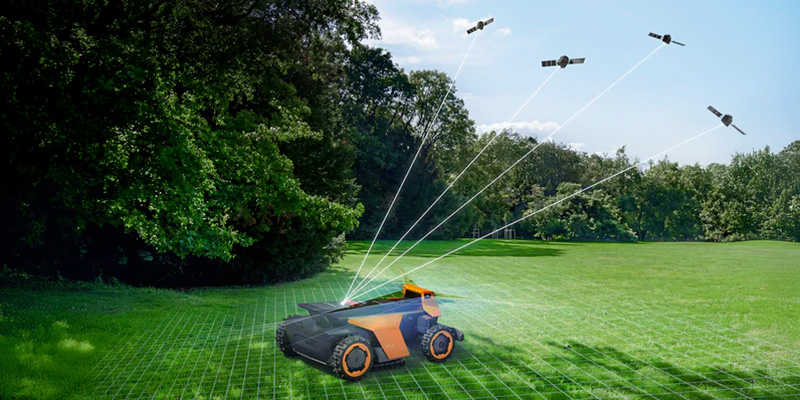 Sistema di taglio flottante del robot rasaerba Segway Terranox con 12 lame ad alta precisione