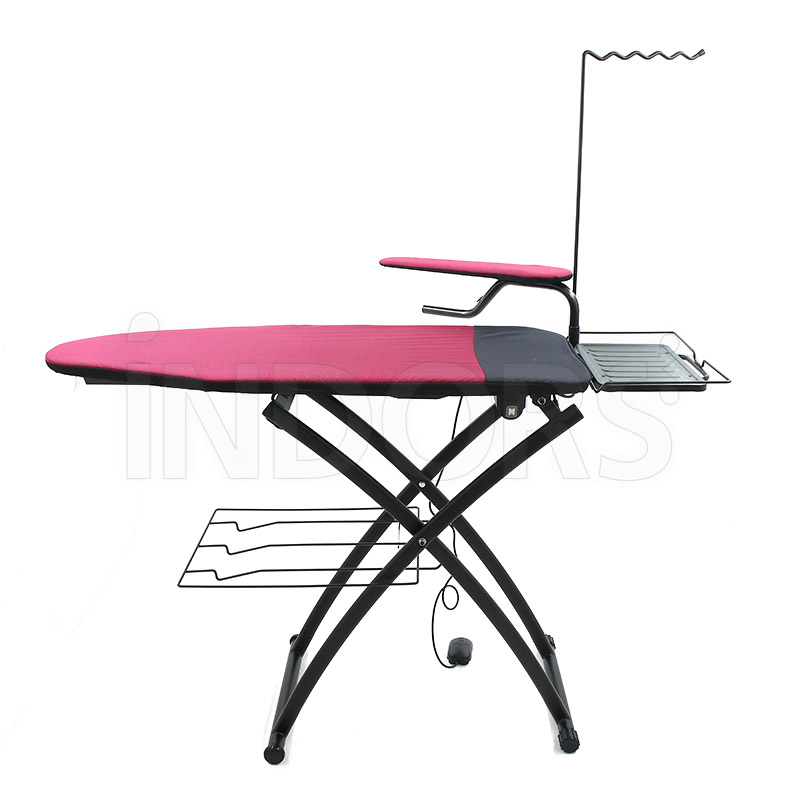 Résumé du kit Evo Ars : Table à repasser réglable à 8 positions avec fonction aspiration, chauffage et soufflage
