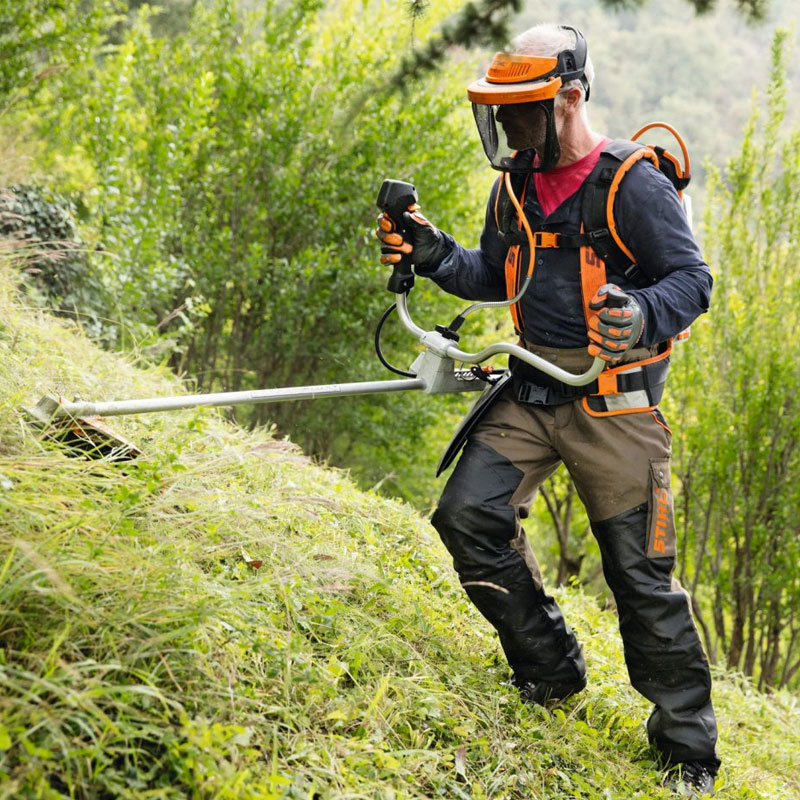 Stihl FSA 130 - Decespugliatore a Batteria Professionale Ø 260 mm