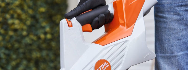 Stihl BGA 60 SET - Soffiatore a Batteria 36V con Batteria e Caricabatterie inclusi