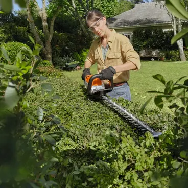 Stihl HSA 60 SET - Tagliasiepi a Batteria 60 cm con Batteria e Caricabatterie inclusi