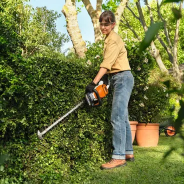 Stihl HSA 60 SET - Tagliasiepi a Batteria 60 cm con Batteria e Caricabatterie inclusi