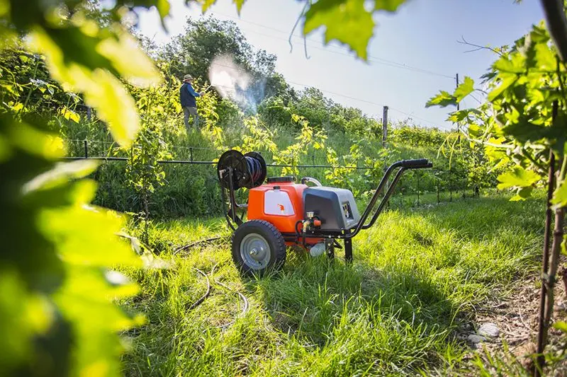 campo applicativo Stocker 301 Pompa a Carriola 40 L Batteria 12 V