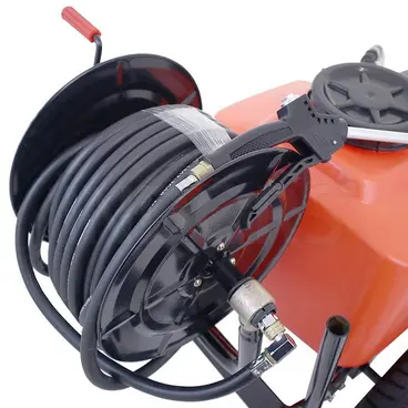 avvolgitubo e tubo Stocker 302 - Pompa Irrorazione a Carriola a Batteria 60 L