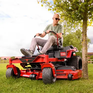 Toro Titan ZXM6075 - Trattorino Rasaerba Raggio Zero 152 cm