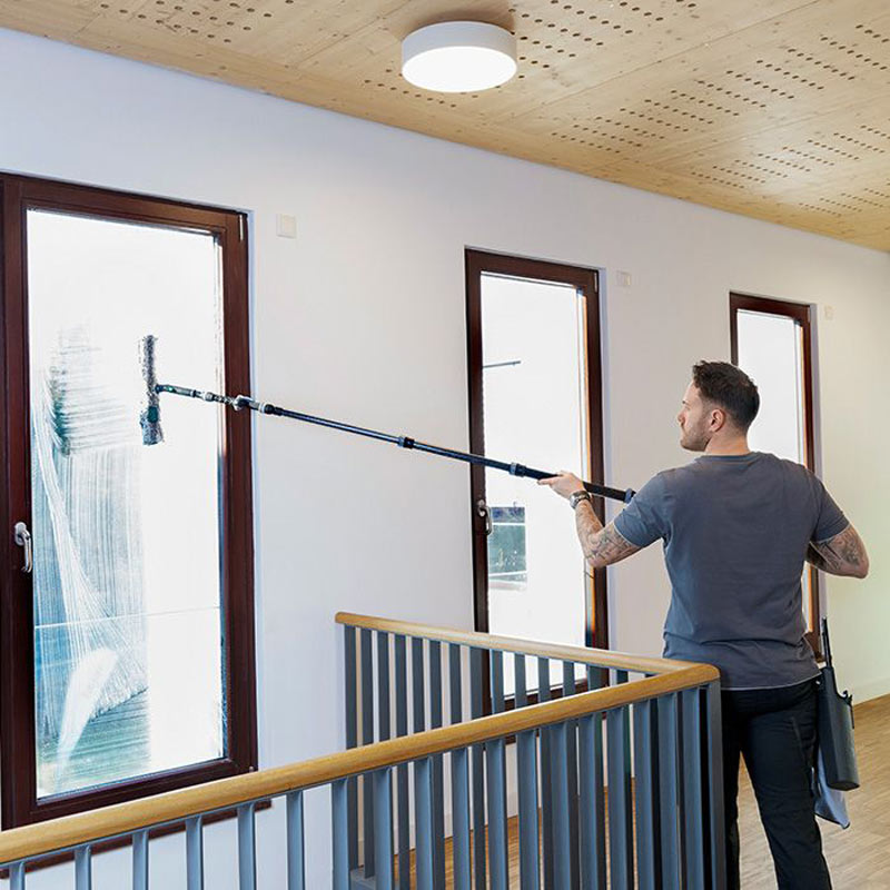 Unger ErgoTec NINJA AKN19 - 6-in-1 Glass Cleaning Kit with Carbon Rod