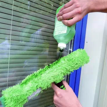 utilizzo sul tergivetro Unger FG050 - Sapone Detergente Ecologico