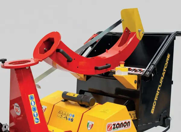 Zanon BIO 130-C 1003993 - Biotrituratore Carrellato Motore Honda con Taglio Ø 13 cm